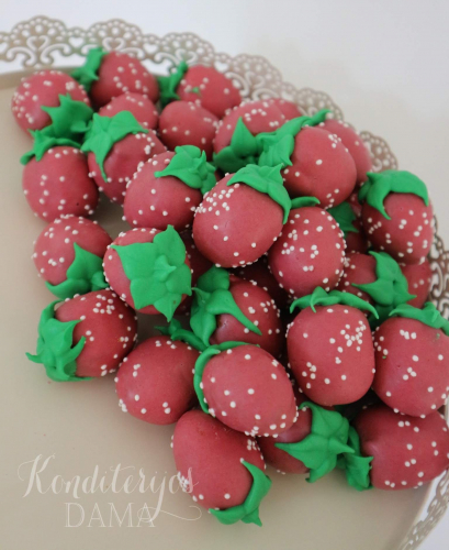 Biskvitinės Braškytės