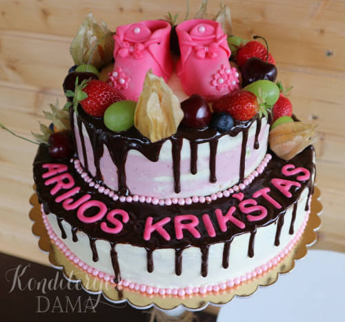 Mergaitės krikštynoms