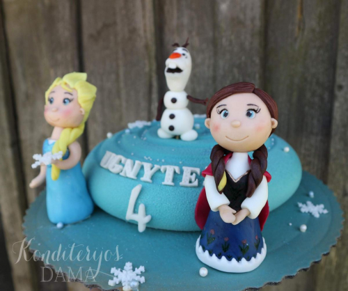 Prancūziškas tortukas Frozen tėma